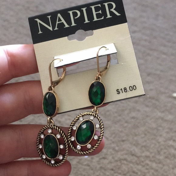 Napier green earrings - Picture 1 of 4